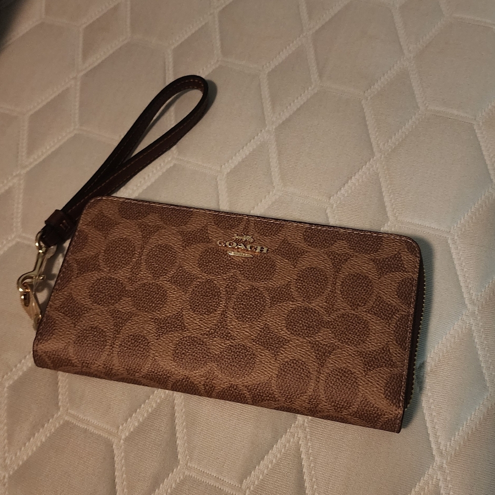 Coach Signature Tan Wristlet